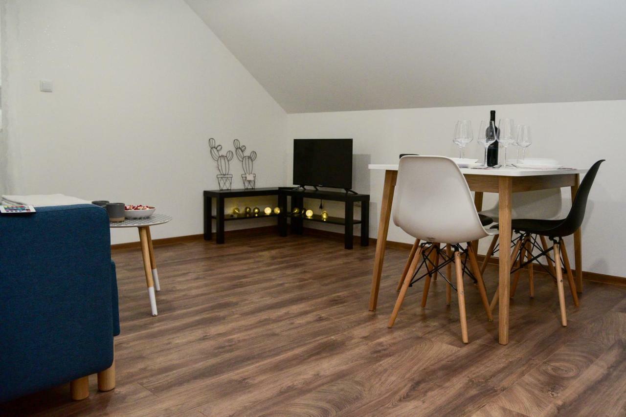 Tesla Coil Apartments Gospić エクステリア 写真