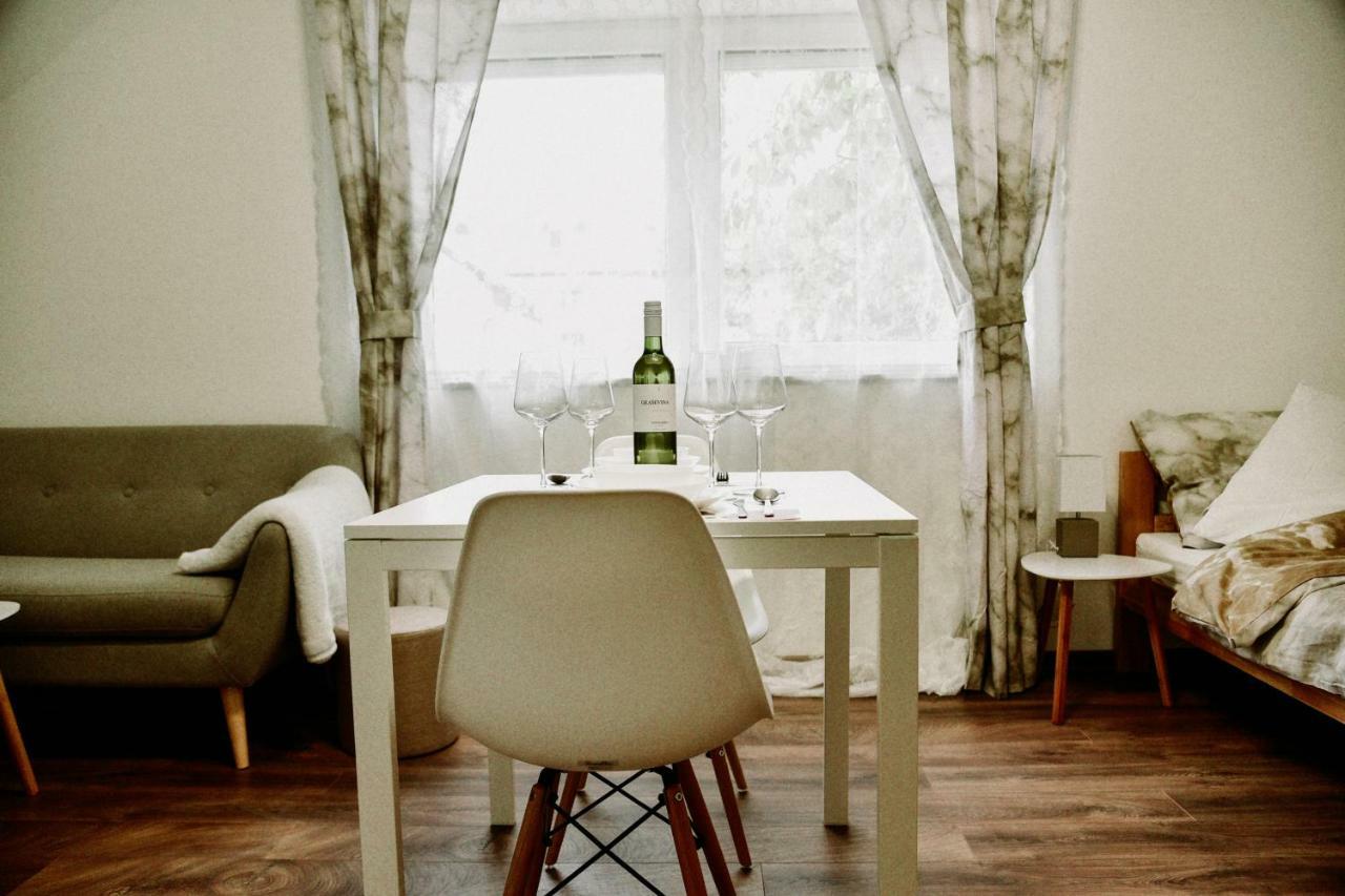 Tesla Coil Apartments Gospić エクステリア 写真